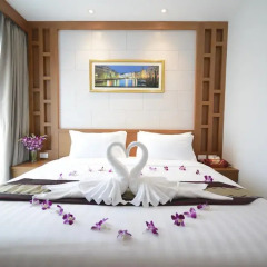 Expat Hotel Patong Center 3* Номер Делюкс с 2 отдельными кроватями фото 2