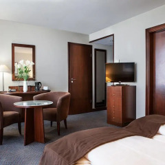 Savigny Hotel Frankfurt City 4* Улучшенный номер с различными типами кроватей фото 7