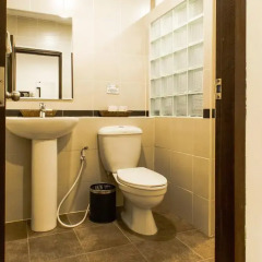 Phuket Airport Hotel 3* Стандартный номер разные типы кроватей фото 5