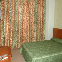 Hotel Fonda Neus Номер категории Эконом с различными типами кроватей фото 4