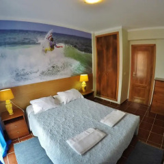 Supertubos Beach Hostel комната для гостей фото 3