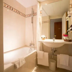 Отель Elysees Opera 3* Улучшенный номер с двуспальной кроватью фото 7