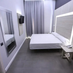 Отель Hostal Plaza Goya Bcn Стандартный номер фото 15