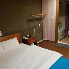 Hotel At Home 2* Стандартный номер с двуспальной кроватью фото 3