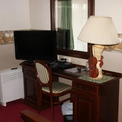 Hotel Grahor 4* Улучшенный номер с двуспальной кроватью фото 3