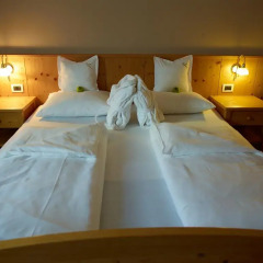 Hotel Tiefenbrunn Лана комната для гостей