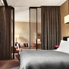 Bulgari Hotel Milan 5* Улучшенный люкс с различными типами кроватей