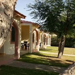 Отель Bungalows Ses Malvas Испания, Кала-эн-Бланес - 1 отзыв об отеле, цены и фото номеров - забронировать отель Bungalows Ses Malvas онлайн помещение для мероприятий