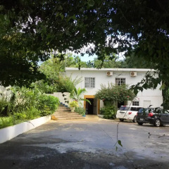 Отель San San Tropez парковка