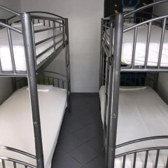 Отель Jacobs Inn Hostels Франция, Париж - отзывы, цены и фото номеров - забронировать отель Jacobs Inn Hostels онлайн балкон