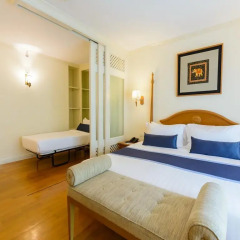 Отель Centre Point Sukhumvit 10 4* Люкс Премиум с различными типами кроватей фото 3