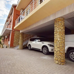 Гостиница Assol Hotel в Большом Геленджике отзывы, цены и фото номеров - забронировать гостиницу Assol Hotel онлайн Большой Геленджик парковка