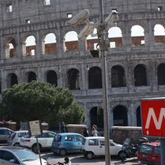 Отель Santi Quattro - Colosseo парковка