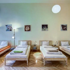 Pal's Hostel & Apartments Стандартный номер с различными типами кроватей (общая ванная комната)