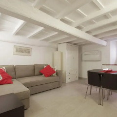 Отель Via del Gesù Holiday Home Италия, Рим - отзывы, цены и фото номеров - забронировать отель Via del Gesù Holiday Home онлайн комната для гостей фото 4