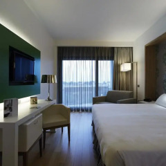 Отель Wyndham Rome Midas 4* Улучшенный номер с различными типами кроватей