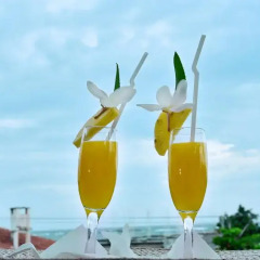 Отель Blue Eyes Inn бассейн фото 2