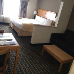 Отель Quality Inn and Suites Summit County 2* Стандартный номер с различными типами кроватей
