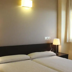 Отель Residencia Universitaria Erasmo 3* Студия Делюкс с различными типами кроватей фото 4