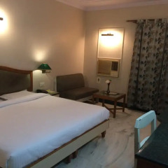 LMB Hotel 3* Представительский номер с различными типами кроватей фото 2