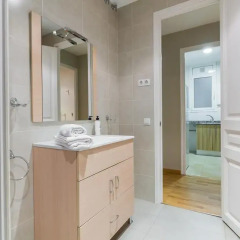 Отель ApartEasy Family Ciutadella Park Барселона ванная фото 2