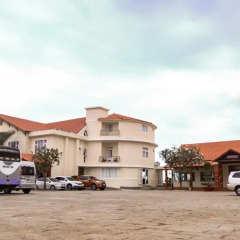 Отель HaiDuong Intourco Resort 3* Улучшенный номер с различными типами кроватей фото 14
