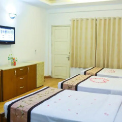 Hanoi Little Center Hotel 3* Улучшенный номер с различными типами кроватей фото 3