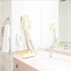 Sun and Sands Hotel Clock Tower 3* Стандартный номер с разными типами кроватей фото 8