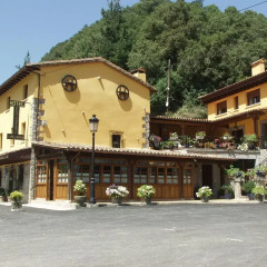 Hotel La Molinuca парковка