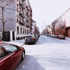 Апартаменты Full Studio Near The Central Park парковка