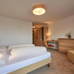 Отель Alpenhotel Laurin 3* Номер Делюкс