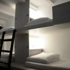 3howw Hostel @ Sukhumvit 21 Кровать в общем номере фото 4
