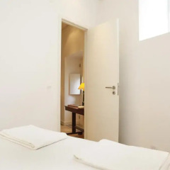 Отель Alfama Yellow House 2* Улучшенная студия с различными типами кроватей фото 8