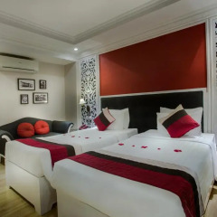 Oriental Central Hotel 3* Улучшенный номер с 2 отдельными кроватями фото 4