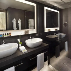 Отель ME Milan Il Duca 5* Люкс Me с различными типами кроватей фото 6