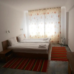 Апартаменты Monastery 3 Apartments Tmf Пампорово комната для гостей фото 3