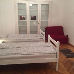 Mosaic Hostel Belgrade Кровать в общем номере с двухъярусной кроватью фото 6