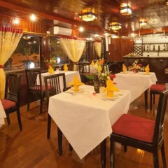 Отель Halong Bay Aloha Cruises питание