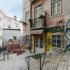 Апартаменты Rent4Rest Mouraria Lisbon Apartments спортивное сооружение