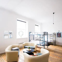 Hostel B&B&B&B&B - Adult Only Кровать в общем номере с двухъярусной кроватью фото 9
