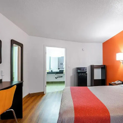 Отель Motel 6 Buckeye Lake 2* Номер Делюкс с различными типами кроватей фото 6
