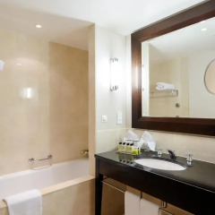 Отель InterContinental Warszawa 5* Классический номер с двуспальной кроватью фото 5