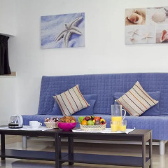 Отель Charmsuites Nou Rambla Апартаменты с различными типами кроватей фото 13