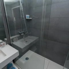 Отель Golden Tulip Gare de Lyon le 209 4* Стандартный номер с 2 отдельными кроватями фото 5
