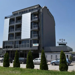 Plaza Hotel парковка