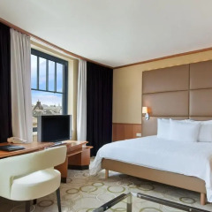 Отель Hilton Prague Old Town 5* Стандартный номер с различными типами кроватей фото 9