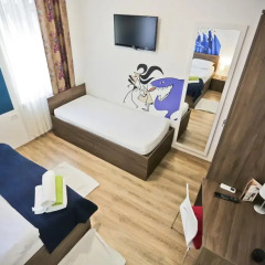 Отель Bed & Breakfast 4citywindows 3* Стандартный номер с различными типами кроватей фото 2