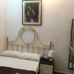 Отель Hostal Mont Thabor Номер категории Эконом с различными типами кроватей фото 6