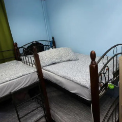 Book Hostel Lubyanka Кровать в женском общем номере с двухъярусными кроватями
