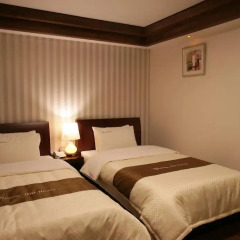 Hill house Hotel 3* Улучшенный номер с 2 отдельными кроватями фото 8